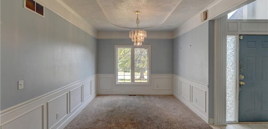 6826 N Charleston Drive, Kansas City, MO 64119