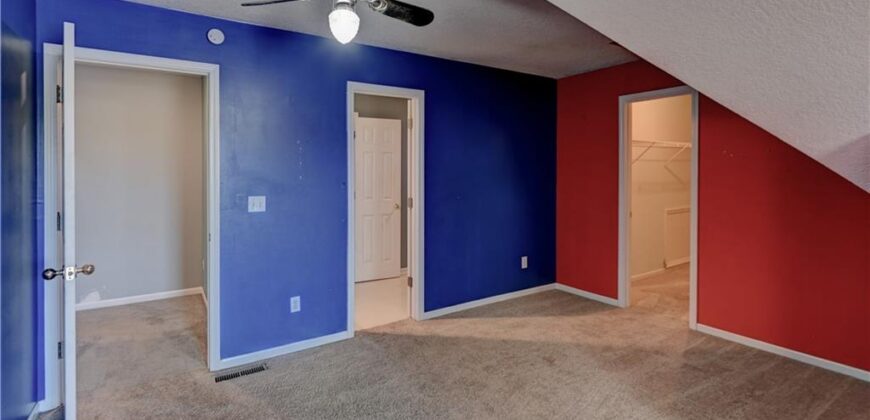 6826 N Charleston Drive, Kansas City, MO 64119
