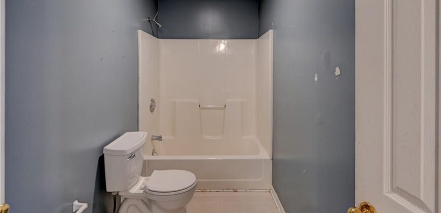 6826 N Charleston Drive, Kansas City, MO 64119