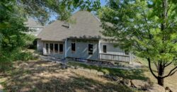 6826 N Charleston Drive, Kansas City, MO 64119