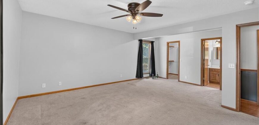 14721 Quail Run Lane, Smithville, MO 64089