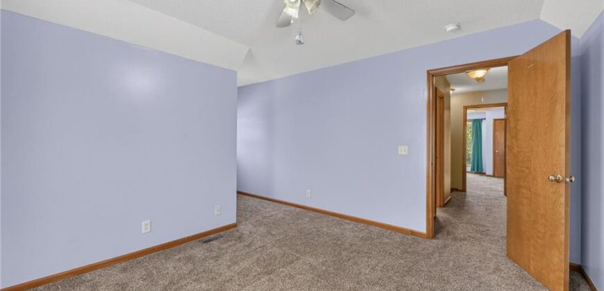 14721 Quail Run Lane, Smithville, MO 64089