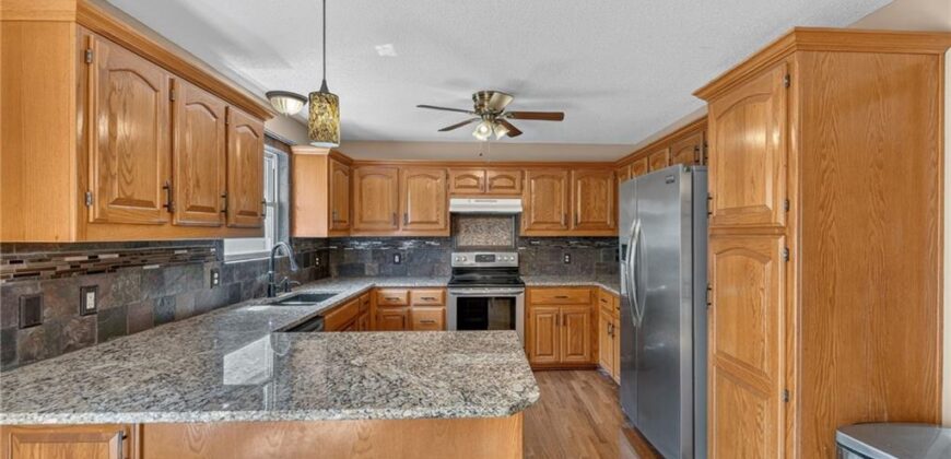 14721 Quail Run Lane, Smithville, MO 64089