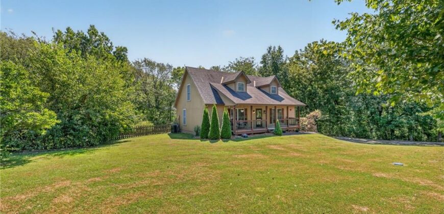 14721 Quail Run Lane, Smithville, MO 64089