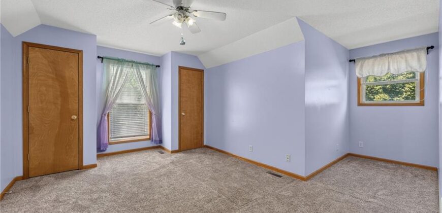14721 Quail Run Lane, Smithville, MO 64089