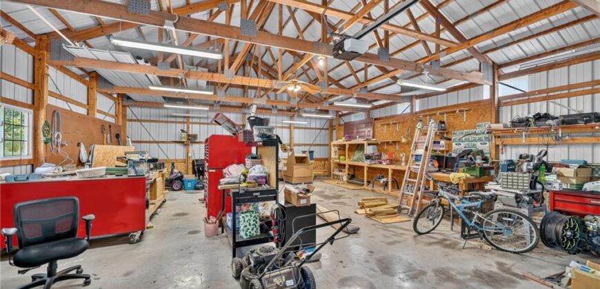 14721 Quail Run Lane, Smithville, MO 64089