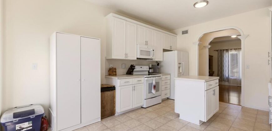 11305 N Holly Street, Kansas City, MO 64155