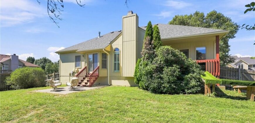 11305 N Holly Street, Kansas City, MO 64155