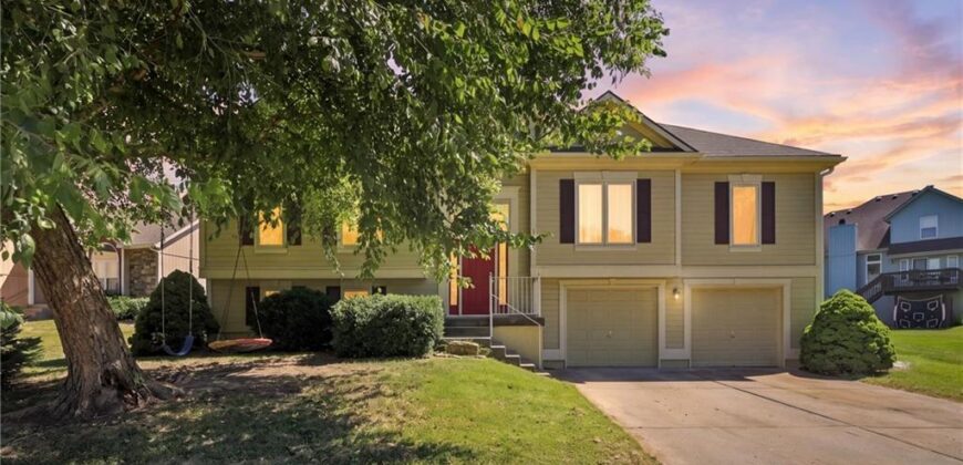 11305 N Holly Street, Kansas City, MO 64155