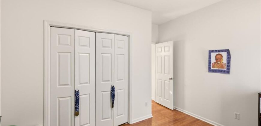 11305 N Holly Street, Kansas City, MO 64155