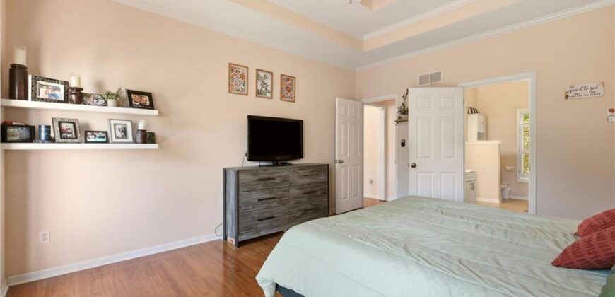 11305 N Holly Street, Kansas City, MO 64155