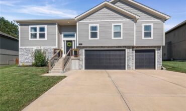 8508 NE 99th Terrace, Kansas City, MO 64157