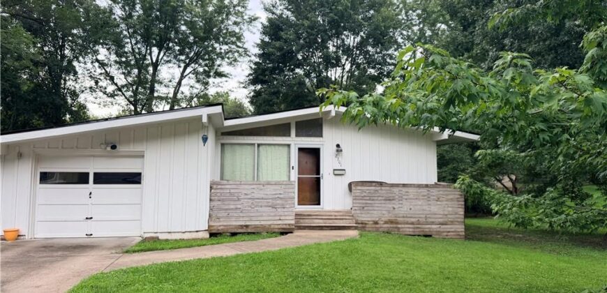 2301 60th Terrace, Gladstone, MO 64118