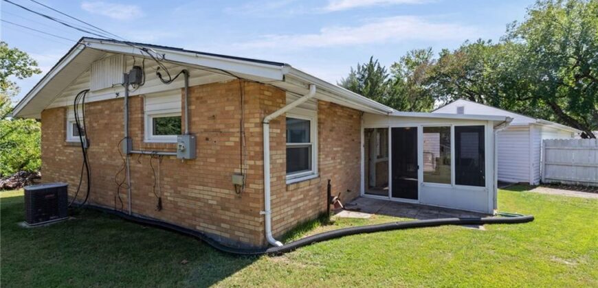 800 Marilynn Avenue, Liberty, MO 64068