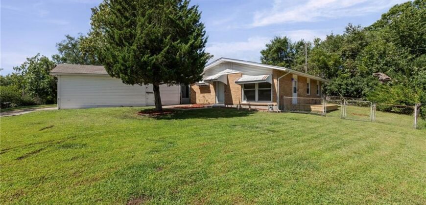 800 Marilynn Avenue, Liberty, MO 64068