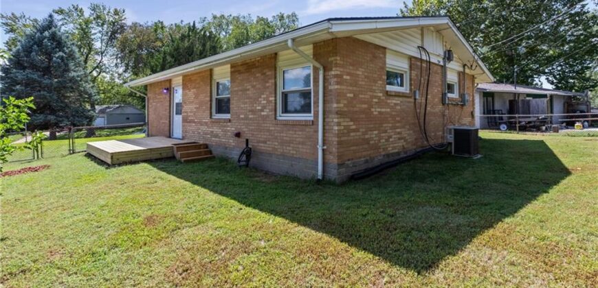 800 Marilynn Avenue, Liberty, MO 64068