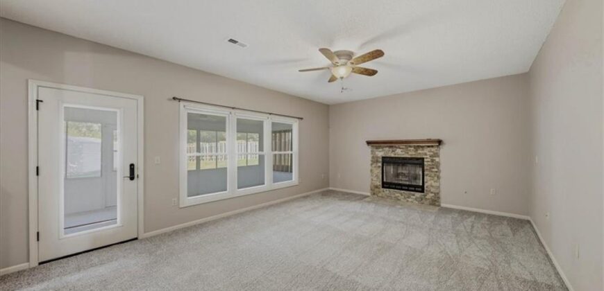 10232 Tracy Avenue, Kansas City, MO 64155