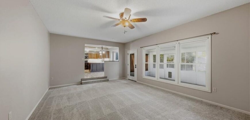10232 Tracy Avenue, Kansas City, MO 64155