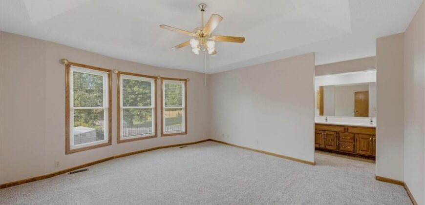 10232 Tracy Avenue, Kansas City, MO 64155