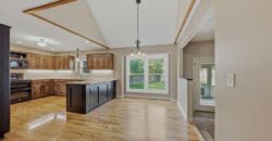 10232 Tracy Avenue, Kansas City, MO 64155