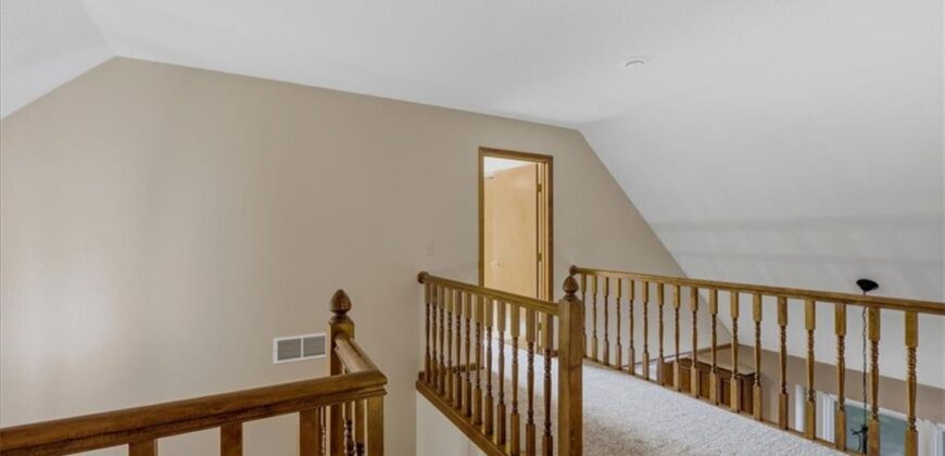 10232 Tracy Avenue, Kansas City, MO 64155