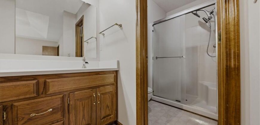10232 Tracy Avenue, Kansas City, MO 64155