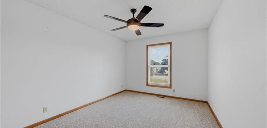 10232 Tracy Avenue, Kansas City, MO 64155