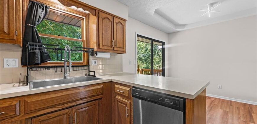 10902 N Harrison Street, Kansas City, MO 64155