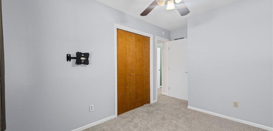 10902 N Harrison Street, Kansas City, MO 64155