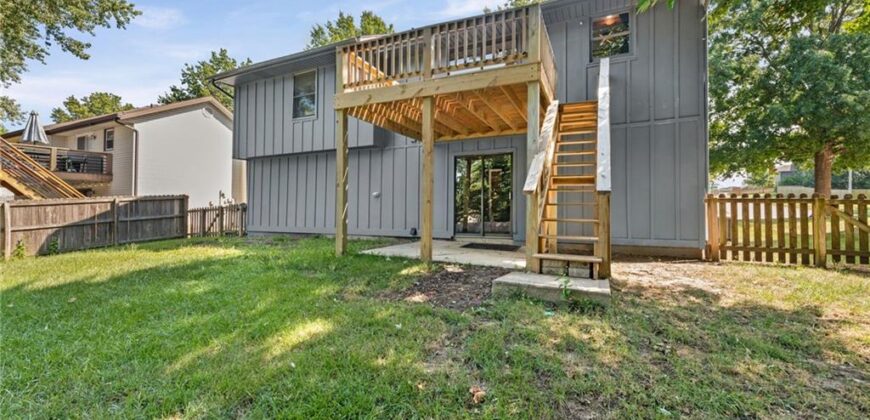 10902 N Harrison Street, Kansas City, MO 64155