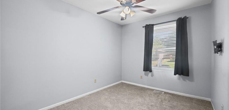 10902 N Harrison Street, Kansas City, MO 64155
