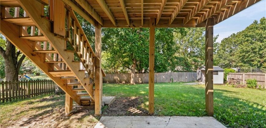 10902 N Harrison Street, Kansas City, MO 64155