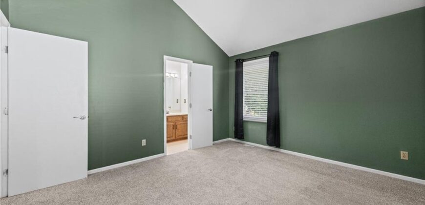 10902 N Harrison Street, Kansas City, MO 64155
