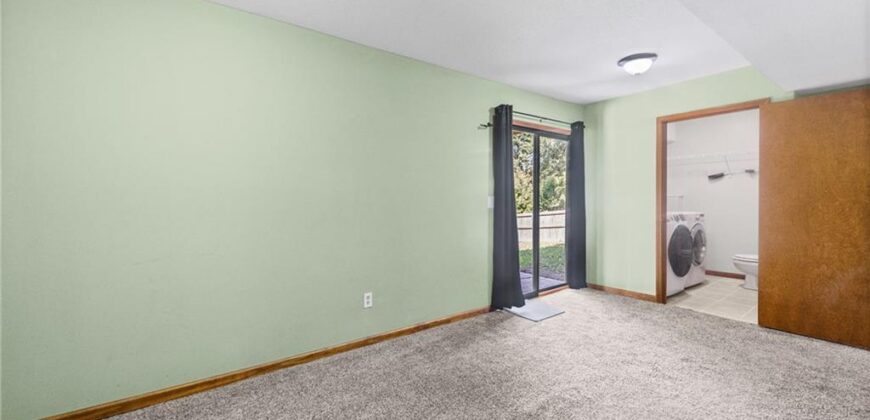10902 N Harrison Street, Kansas City, MO 64155