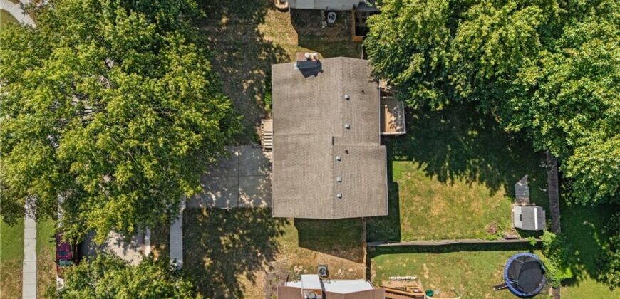 10902 N Harrison Street, Kansas City, MO 64155