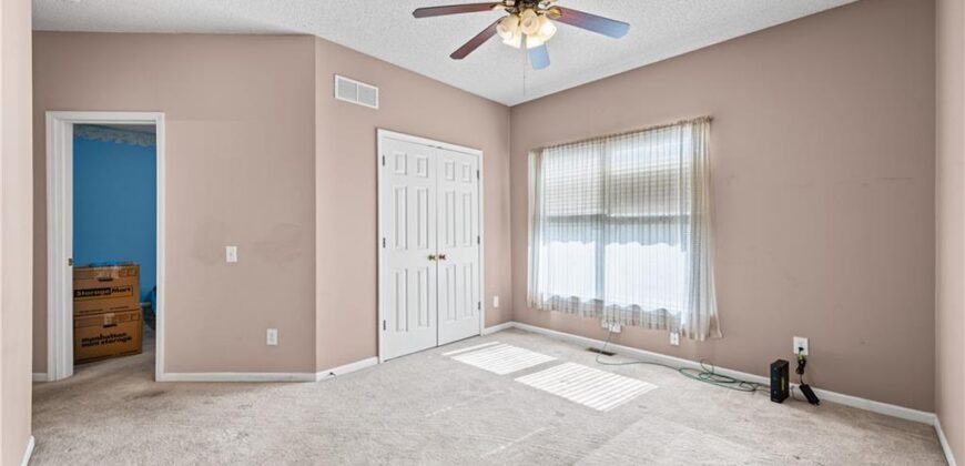 9202 N Charlotte Court, Kansas City, MO 64155