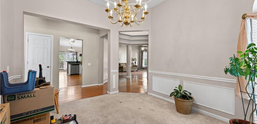 9202 N Charlotte Court, Kansas City, MO 64155