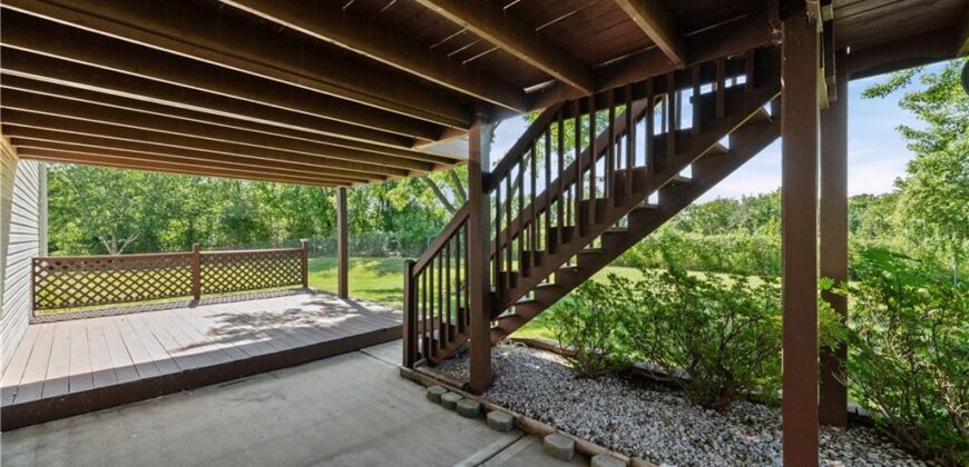 9202 N Charlotte Court, Kansas City, MO 64155