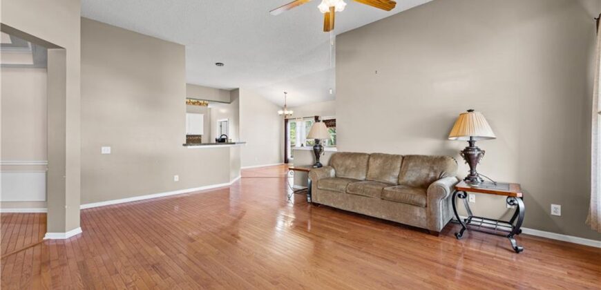 9202 N Charlotte Court, Kansas City, MO 64155