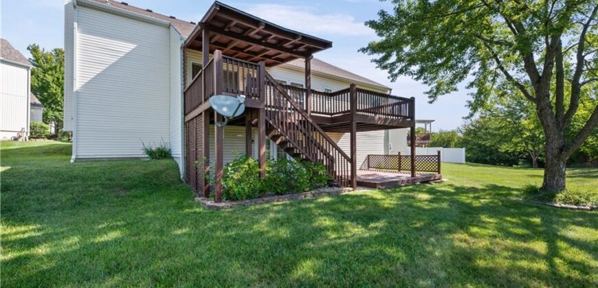9202 N Charlotte Court, Kansas City, MO 64155