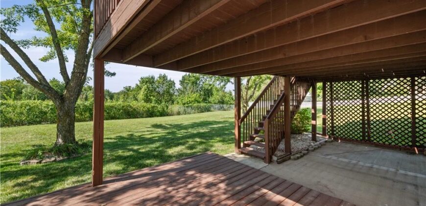 9202 N Charlotte Court, Kansas City, MO 64155