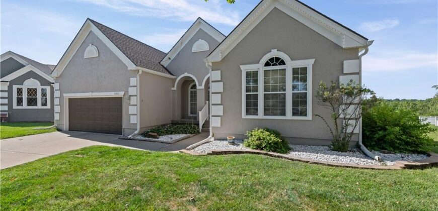 9202 N Charlotte Court, Kansas City, MO 64155
