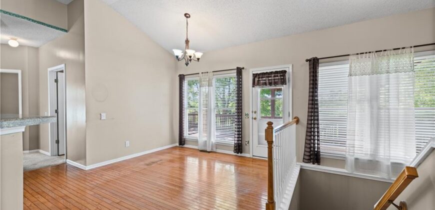 9202 N Charlotte Court, Kansas City, MO 64155