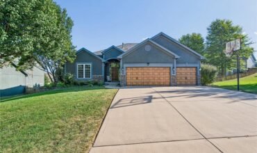 10616 NE 101ST Street, Kansas City, MO 64157