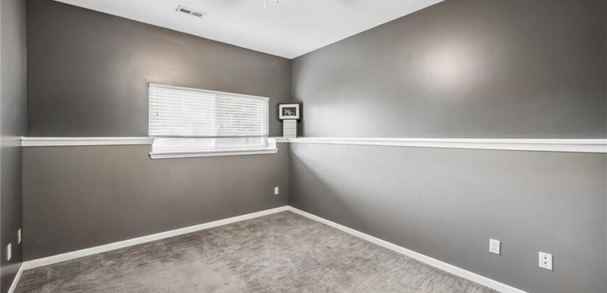 10616 NE 101ST Street, Kansas City, MO 64157