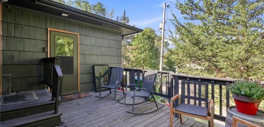 6004 NW Crystal Pool Drive, Platte Woods, MO 64151