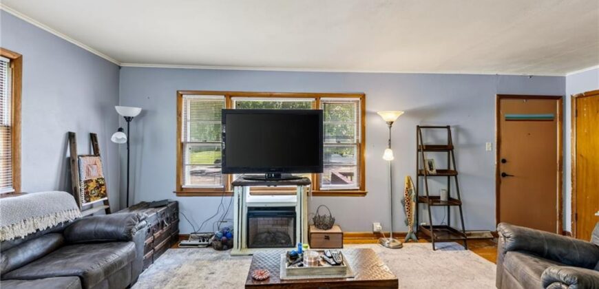1004 NE 60th Street, Gladstone, MO 64118