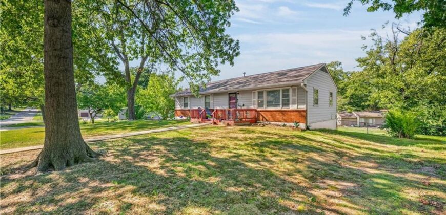 1004 NE 60th Street, Gladstone, MO 64118
