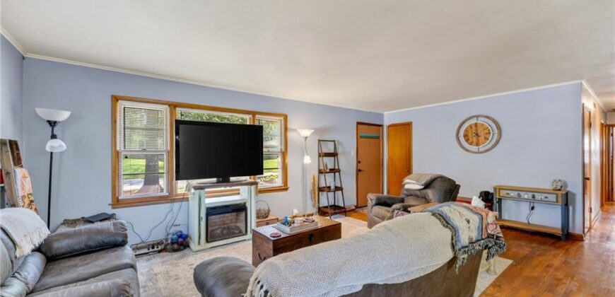 1004 NE 60th Street, Gladstone, MO 64118