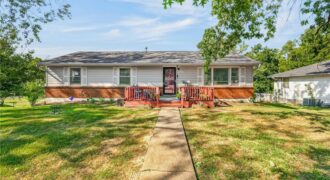 1004 NE 60th Street, Gladstone, MO 64118
